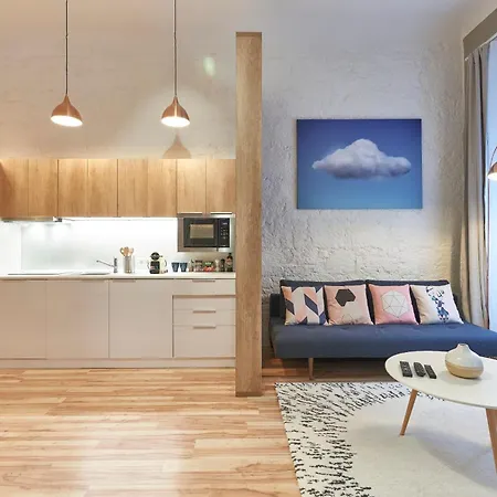 아파트 Snuggle Up On The Mezzanine At Stylish, Sunny Loft